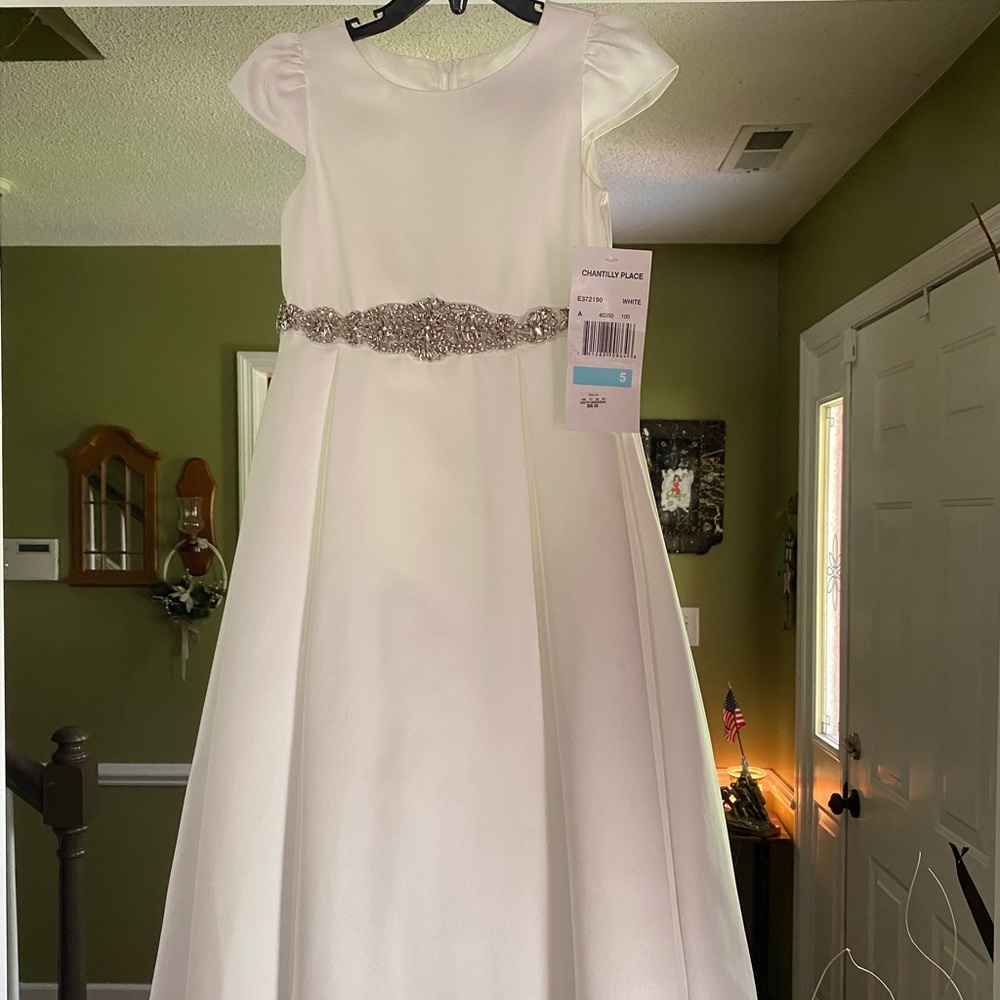 White dress pageant. Nwt.